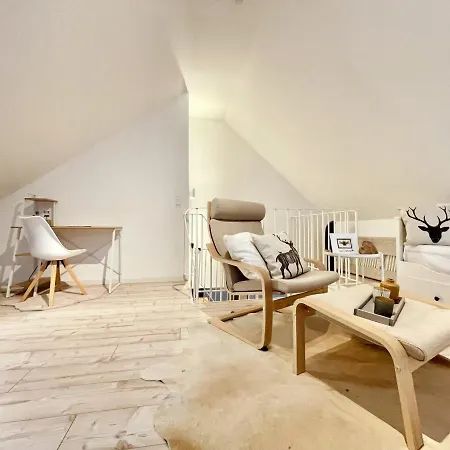 Guglhupf Wohlfuehl-maisonette Mit Boxspring, Disney, Netflix Apartment